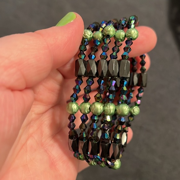 Vintage Jewelry - Vintage iridescent hematite wrap magnetic bracelet